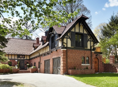 大费城房市冰火两重天!Main Line豪宅暴涨25%+!费城这3个社区却在跌!